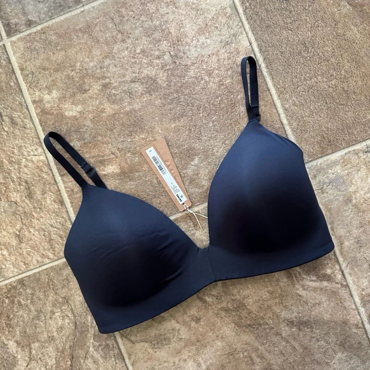SKIMS  Wireless Form T-shirt Bra Onyx Size 34D - Image 4