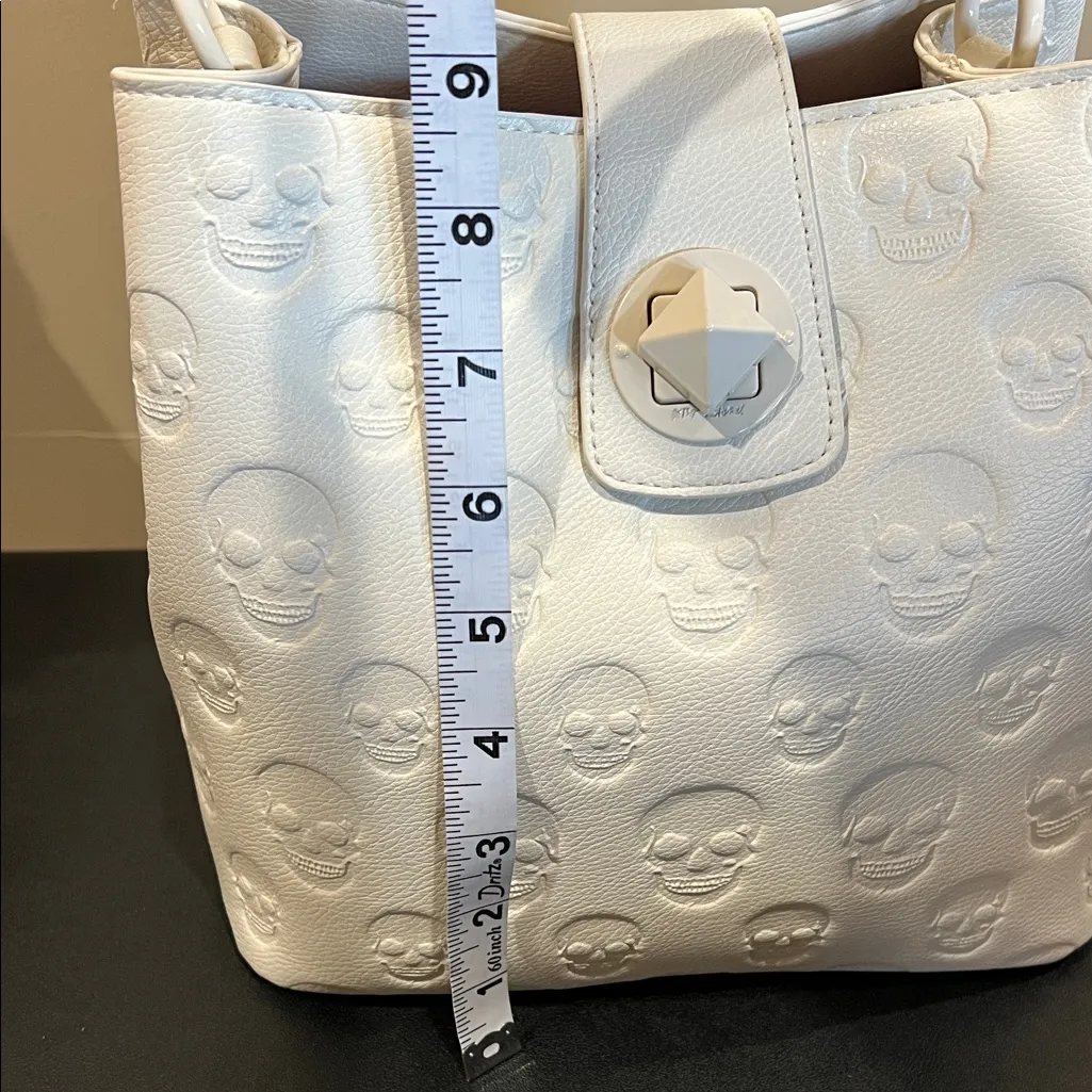 Betsey Johnson | “Cream Skull Boss” Bucket w/ Floral Strap - Image 13