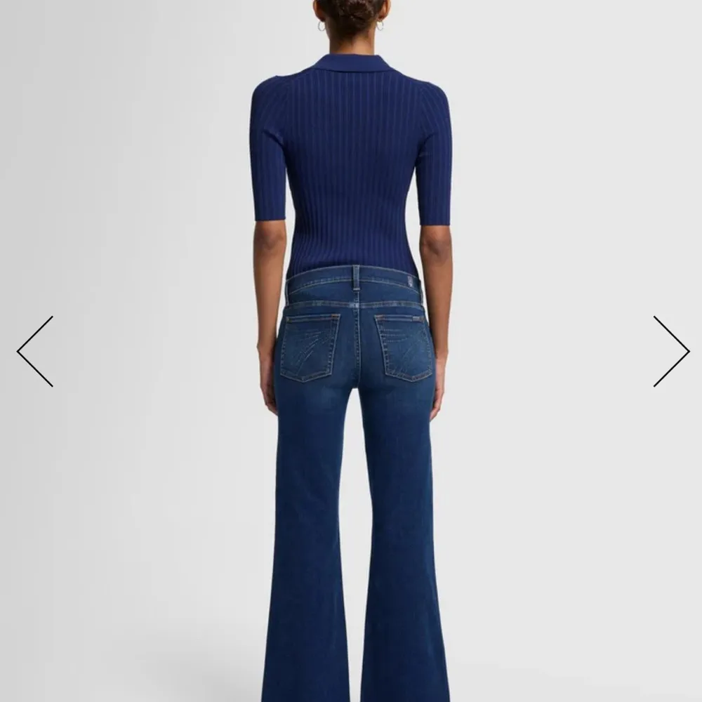 7 For All Mankind Blue Boot Cut Jeans with Rhinestone back pockets - Image 4