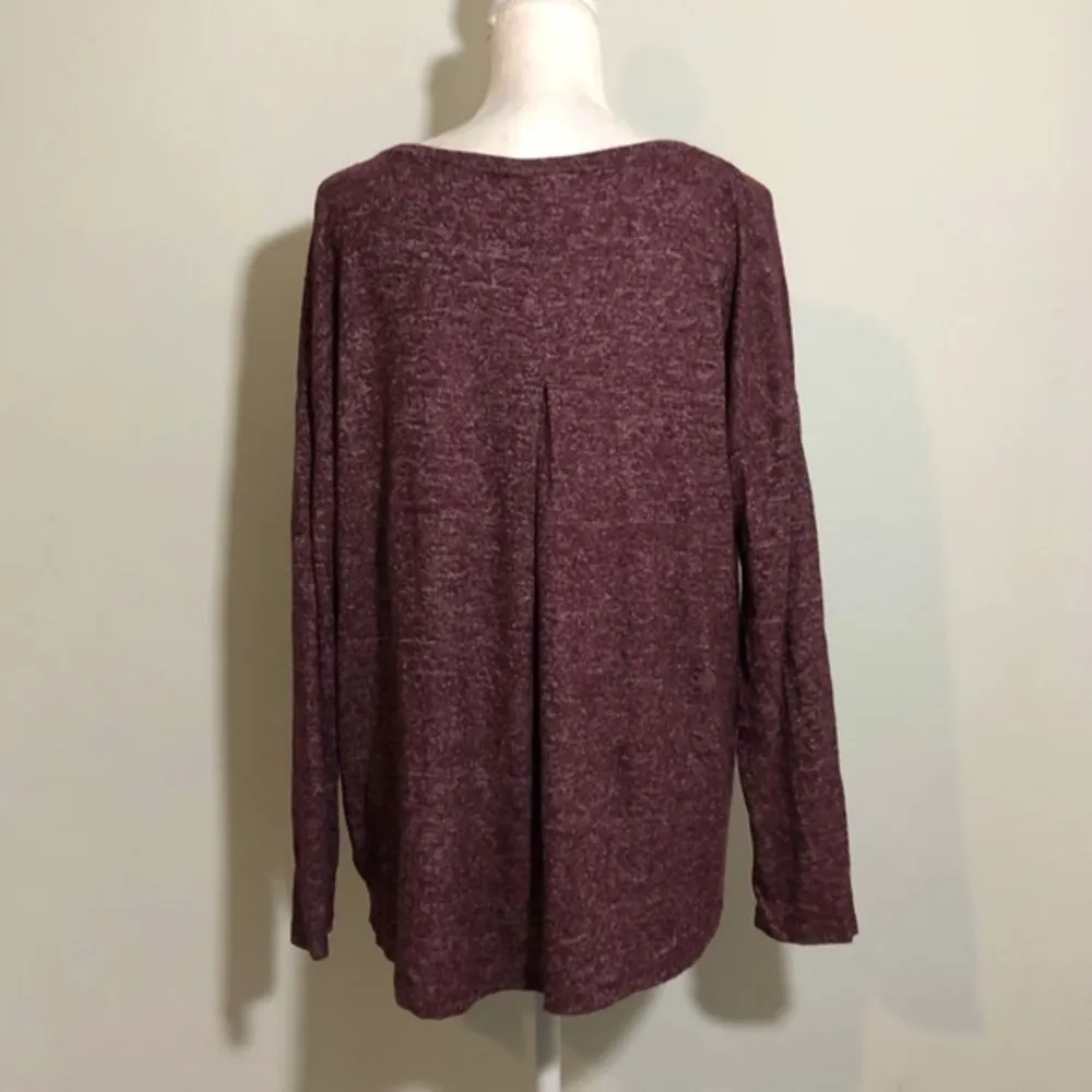 NWOT Marled Soft Burgundy Maroon Wine Loose Top - Image 4