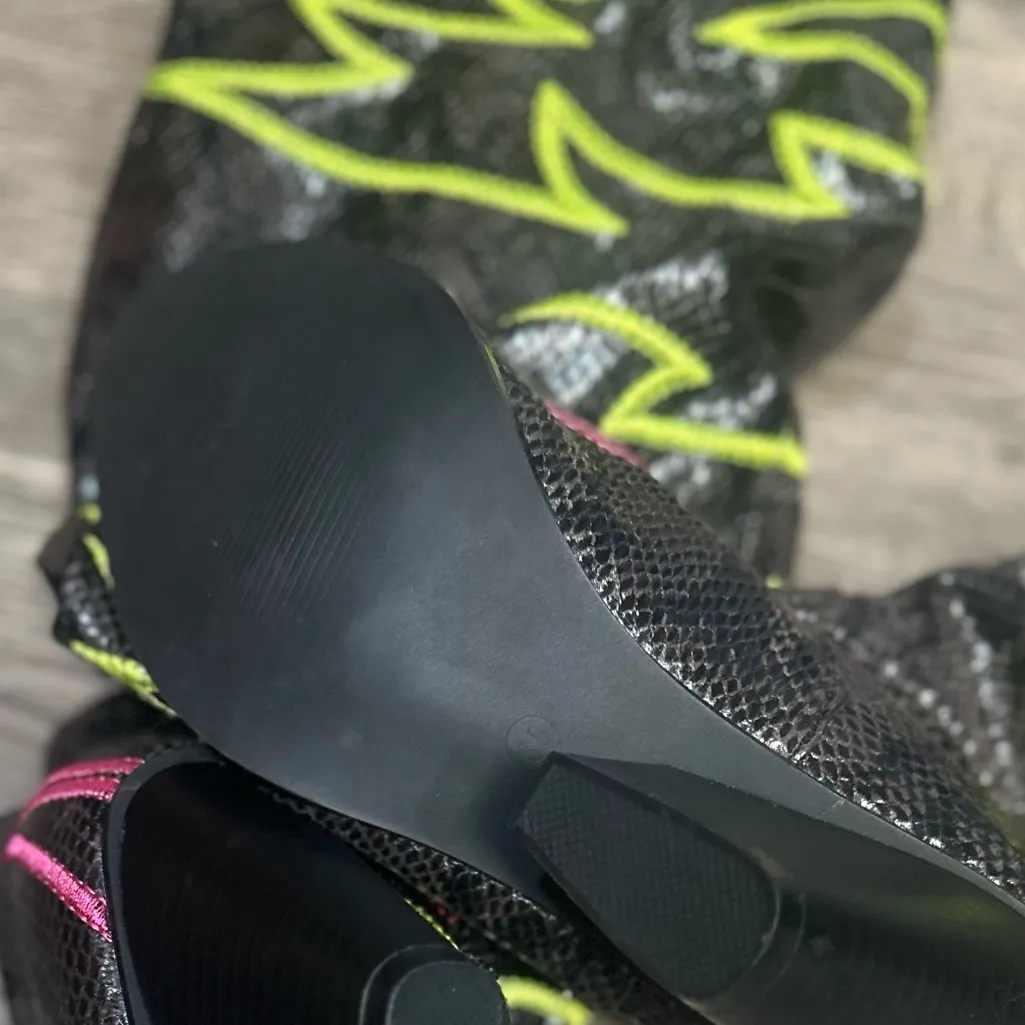 Brown and Pink Embroidered Boots Size 8.5 - Image 12