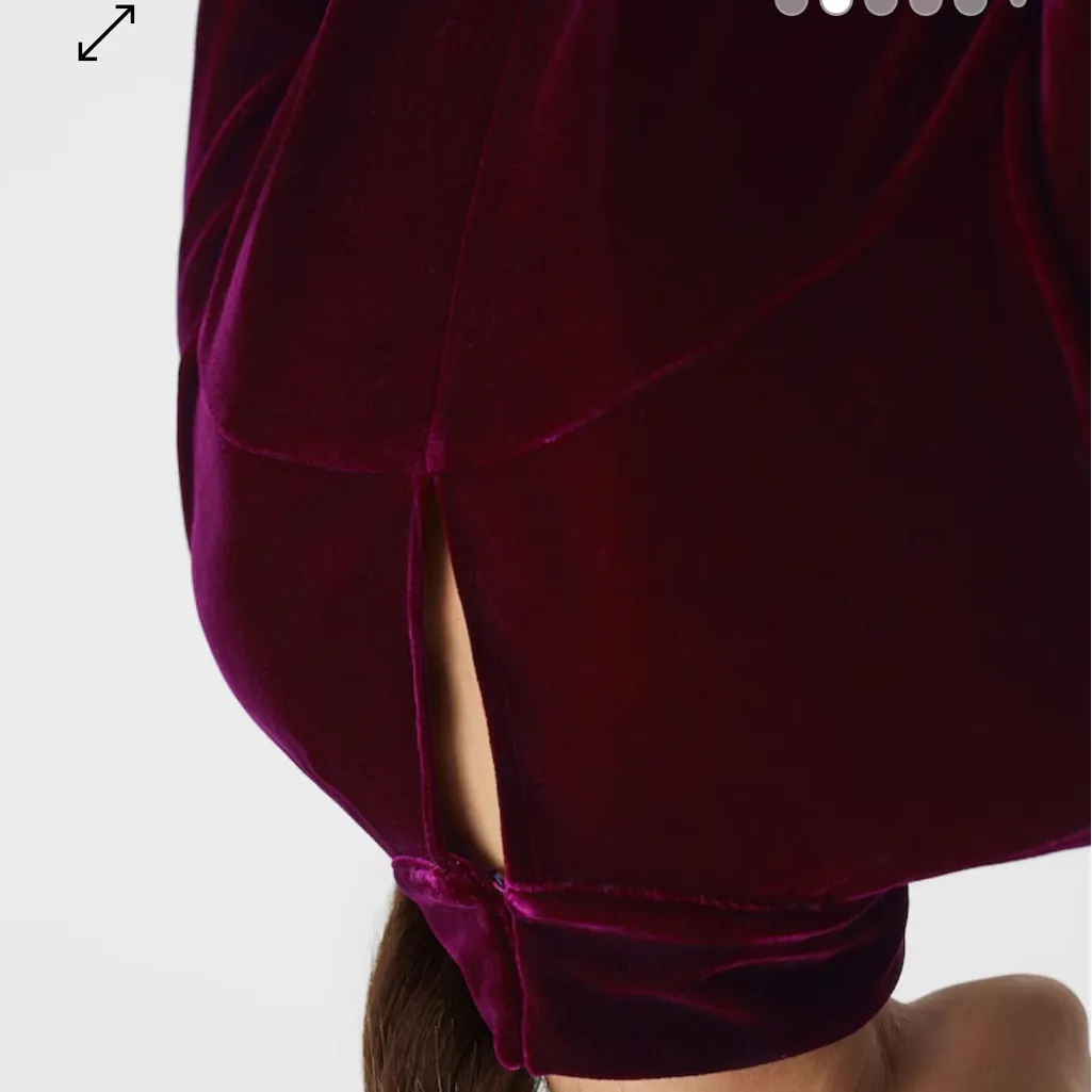 NWT Reiss Essie Velvet Belted Mini Dress in Berry - Image 2