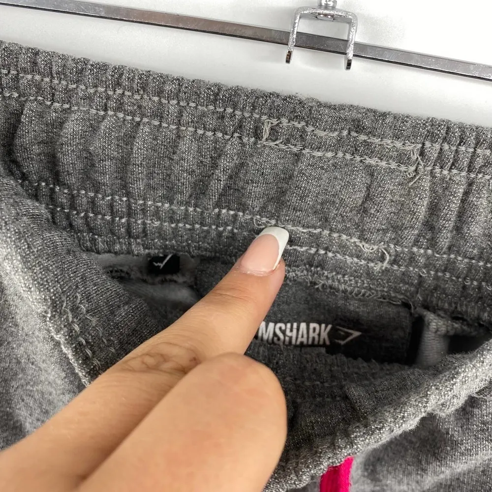 Gymshark Gray Pink Accent Jogger Sweatpants Athletic Active Pants Size Small - Image 8
