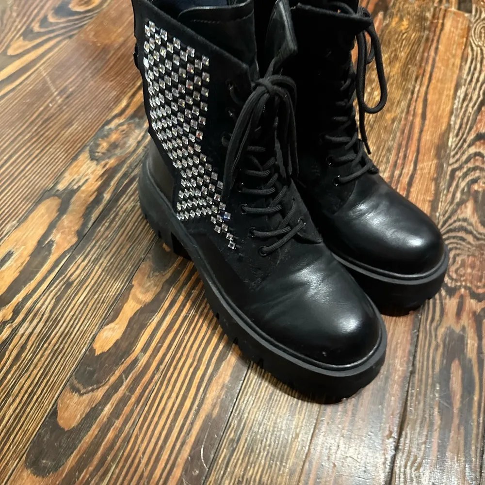 AKIRA Black RHINESTONE Women's combat Boots Platform - Image 4