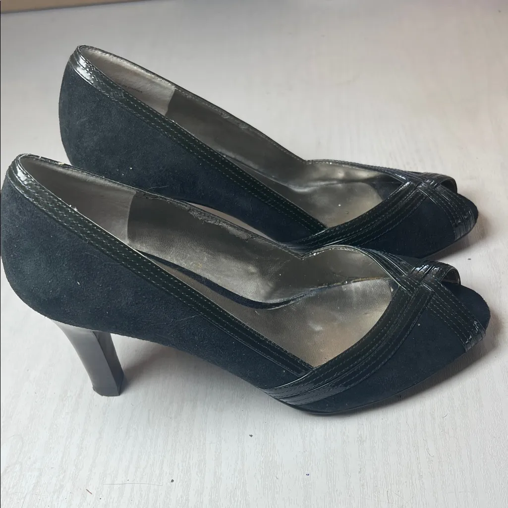 LOFT Black Peep-Toe Heels - Image 7