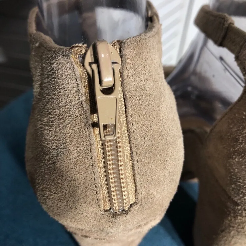 Steve Madden Beige Suede Strappy Platform Heels 9M - Image 11