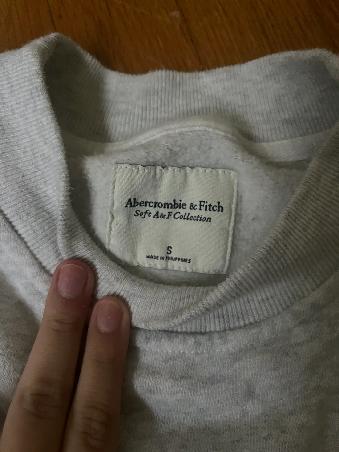 Gray Cropped Crewneck - Image 3