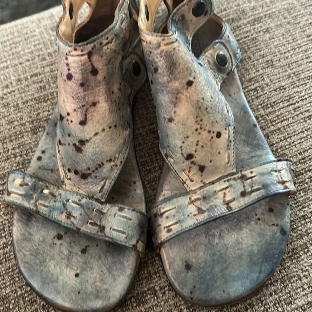 Bedstu Sandals 8.5​ - Image 3