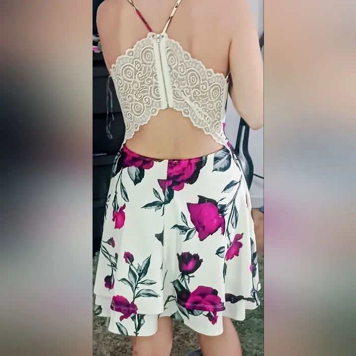 Iris Backless Dress with Red and Black Floral Pattern - Image 4