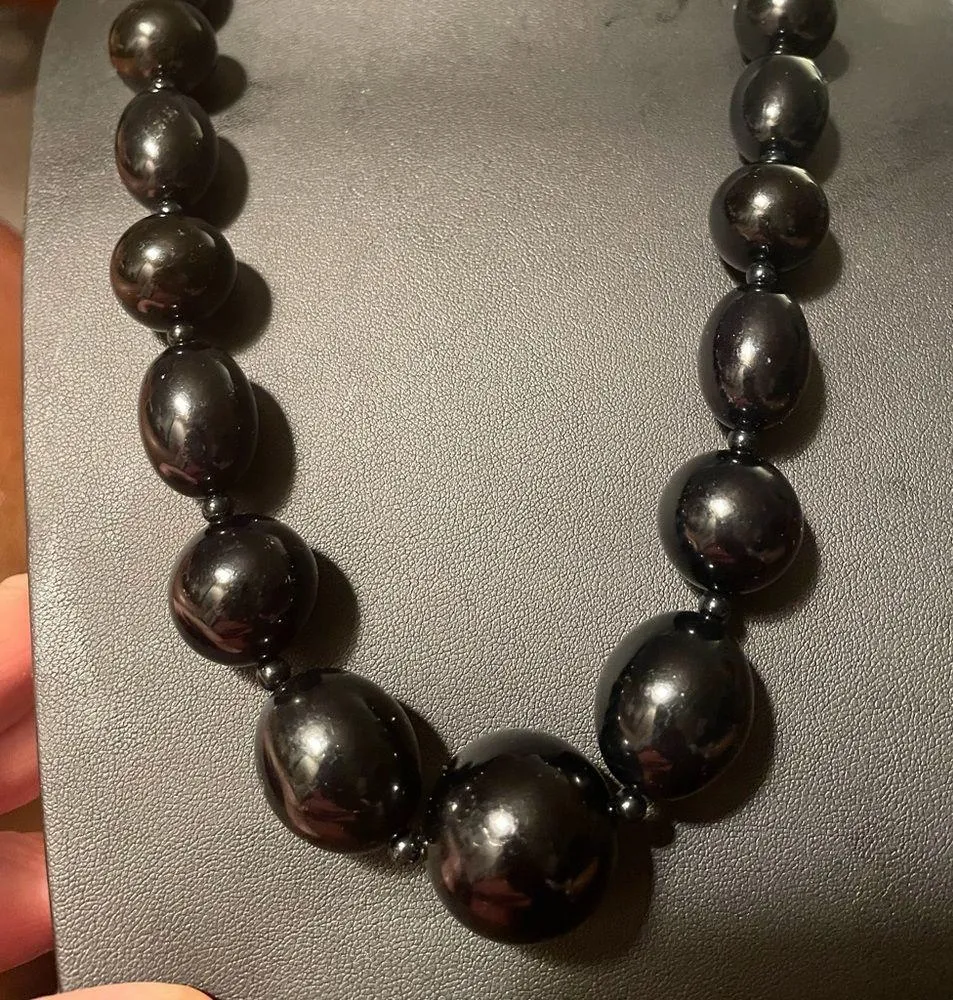 Vintage Liz Claiborne Necklace - Image 2