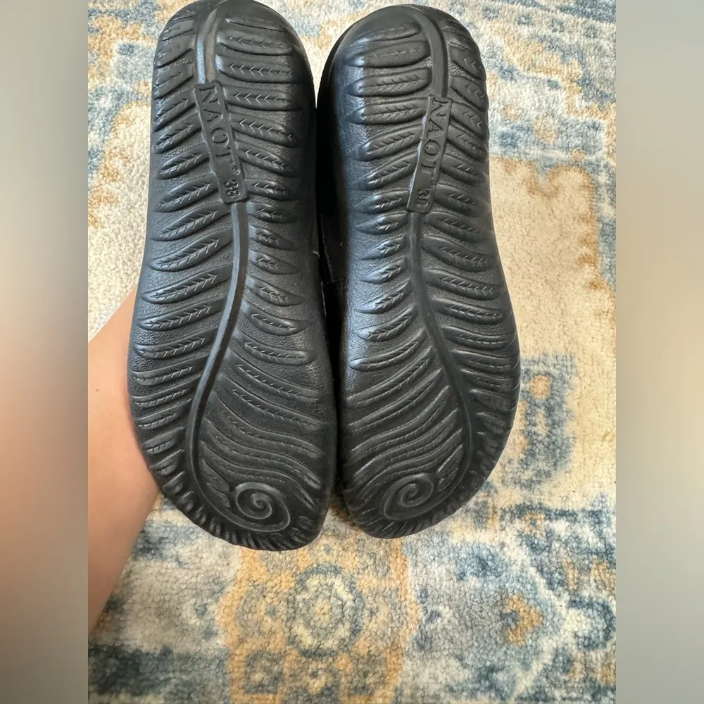 Naot Aroha Suede Leather Shoes size 38/7 Black - Image 10