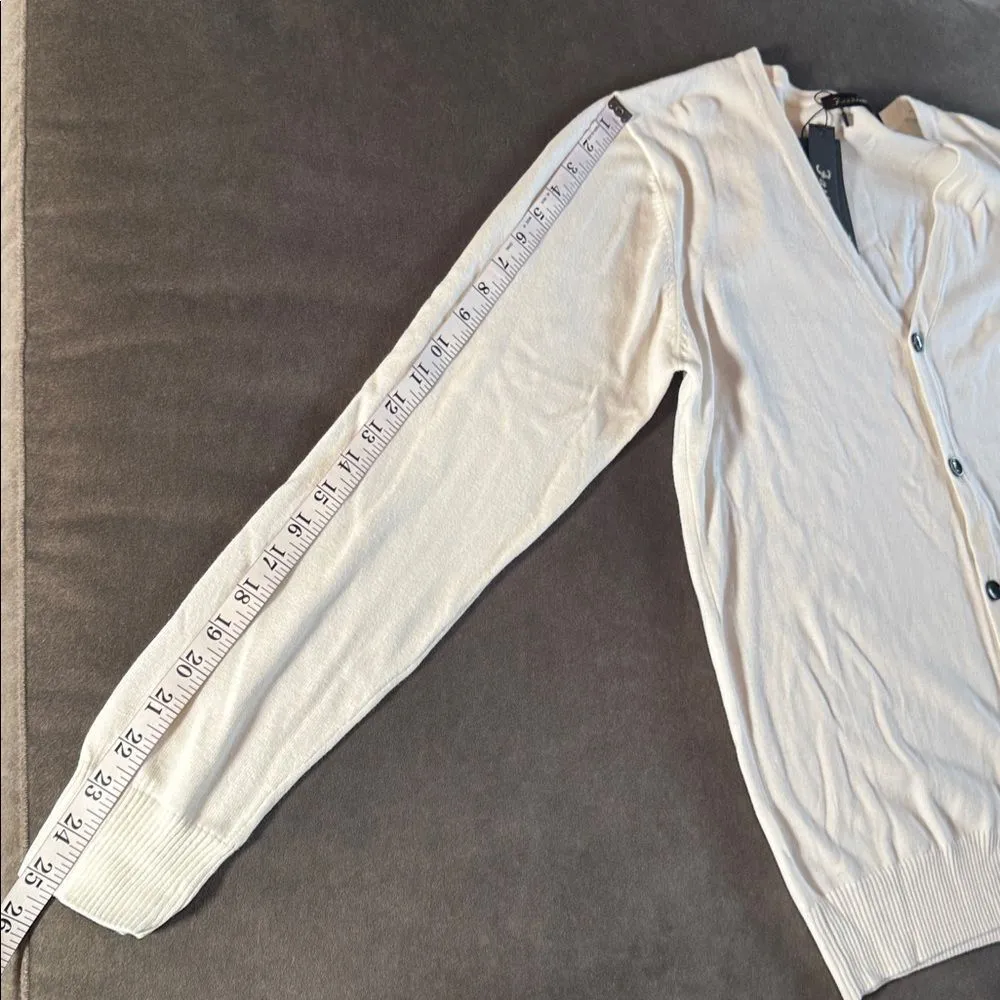 Women’s White V - Image 12