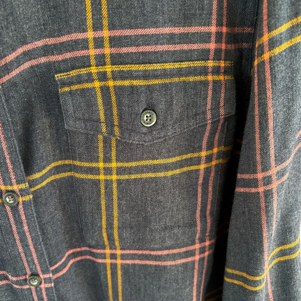 EUC Toad&Co Plaid Button Down Top Size Large - Image 3