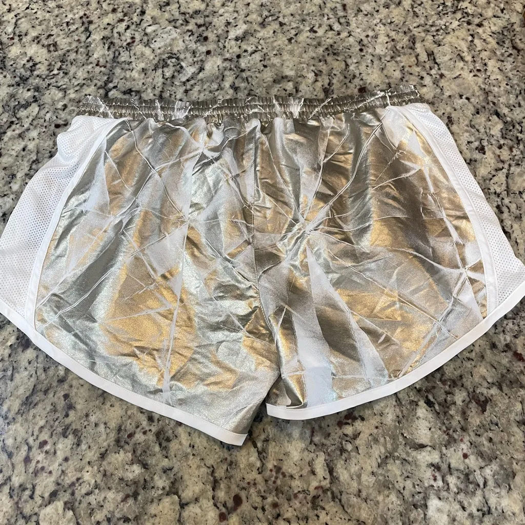 Under Armour Women's Metallic Silver and White Athletic Shorts - Image 4