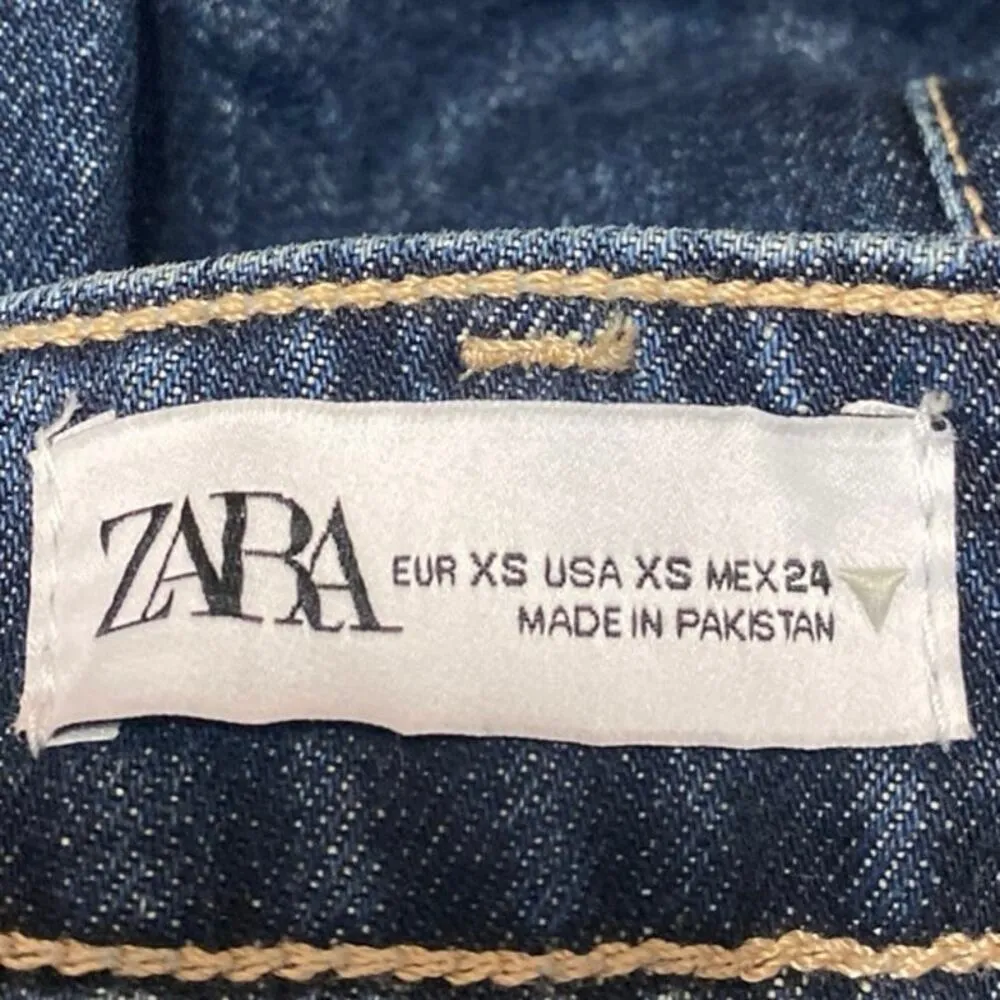 Zara Women's Blue Pleated High Waisted Mini A-Line Flared Denim Jeans Skirt XS - Image 4