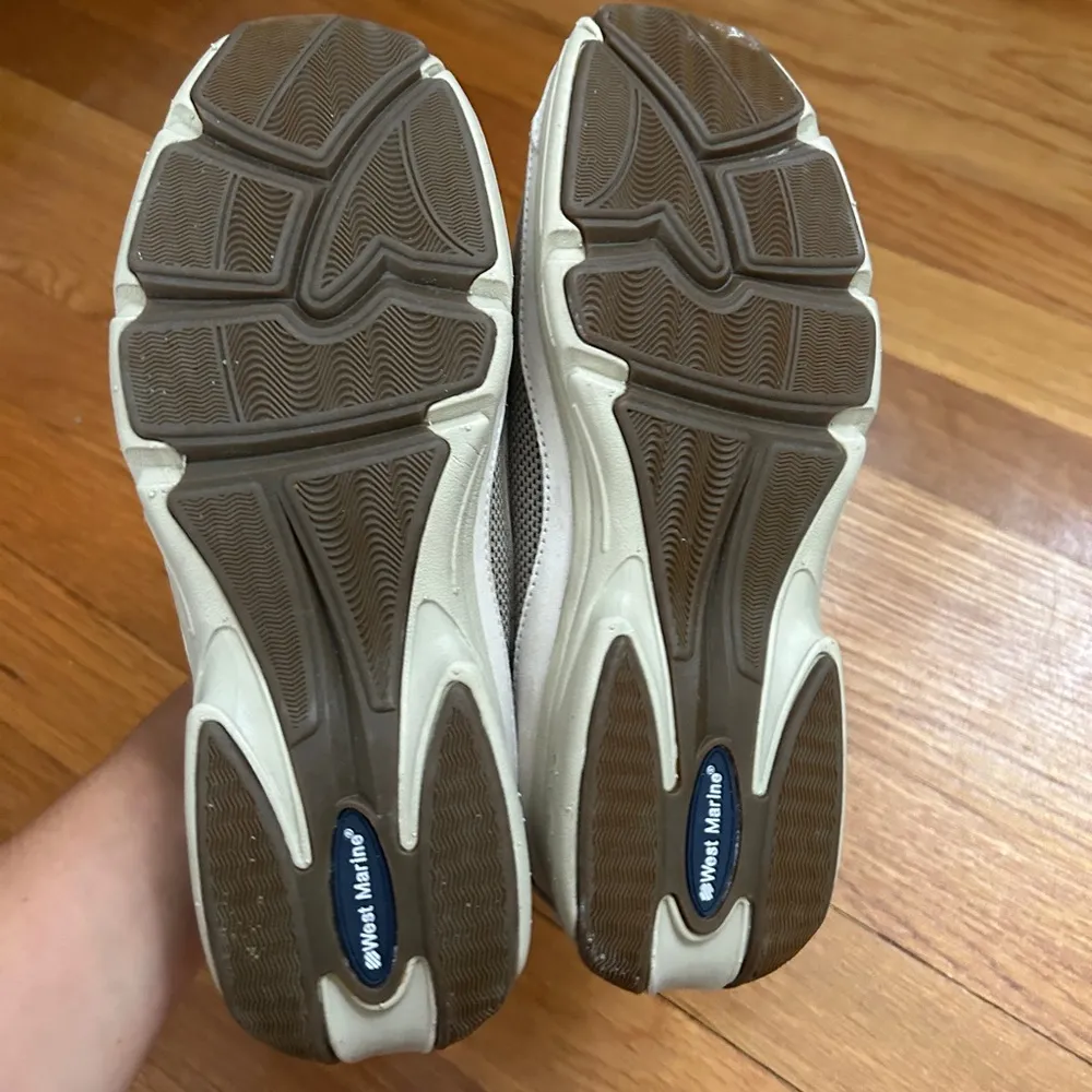 West marine boat shoes Size 8 - Image 4