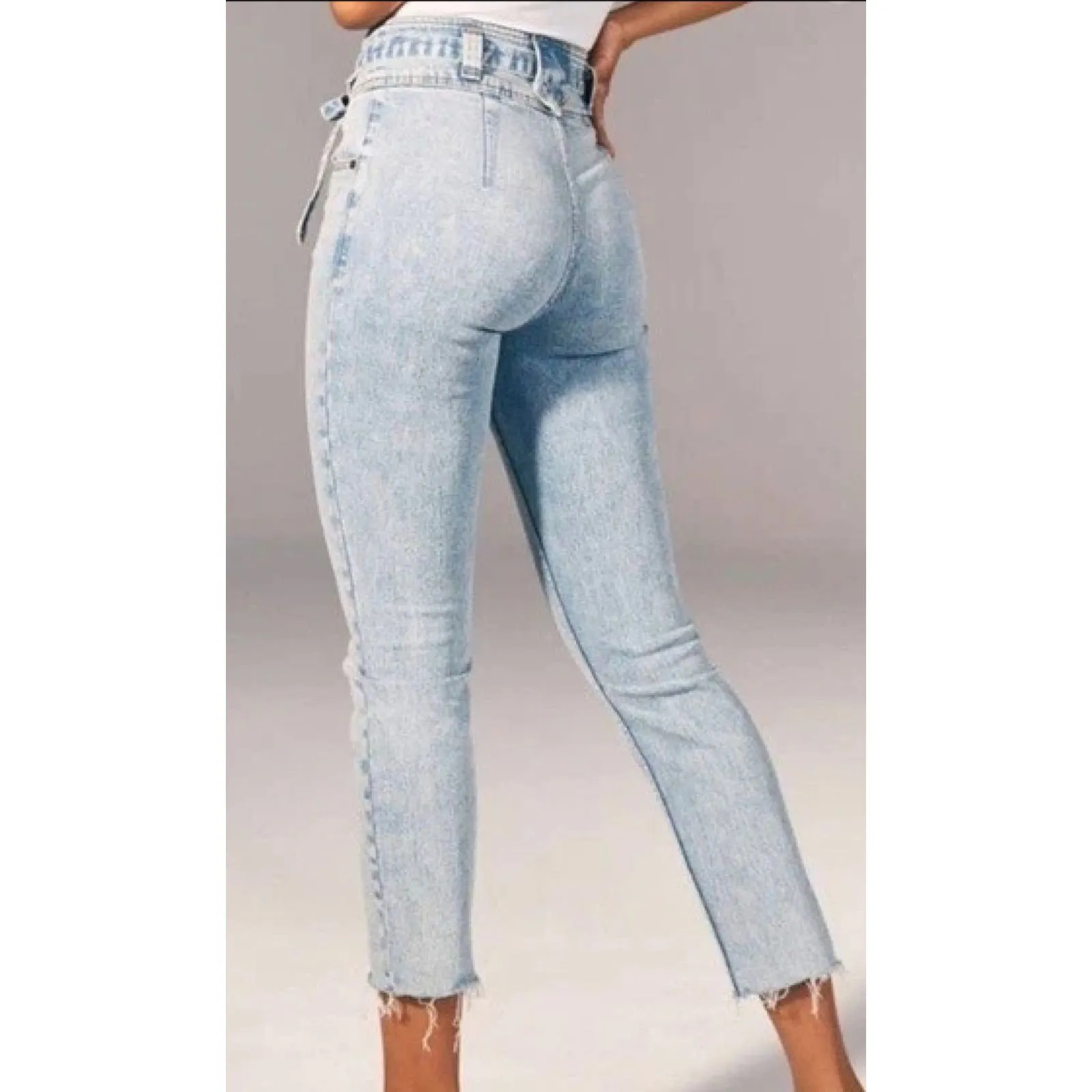 ABERCROMBIE & FITCH Ultra High Rise Paperbag Mom Jean 27/4R - Image 2