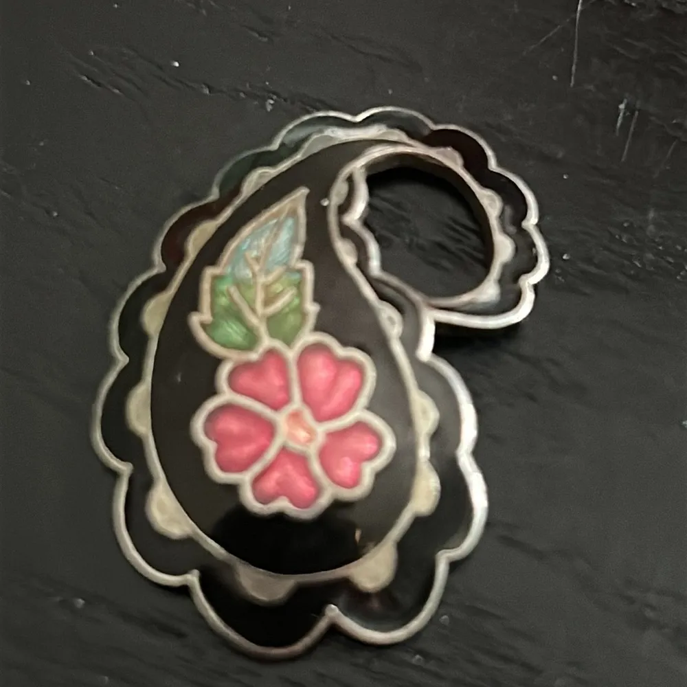 VIntage Signed SG (Sea Gems) Cloisonne flower pendant or pin Red - Image 3