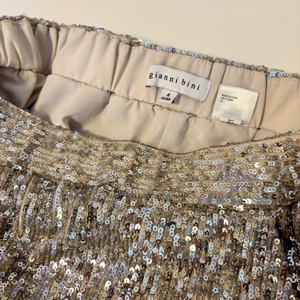 Gianni Bini Nessa High Waist Elastic Sequin Shorts Metallic Gold Silver Womens 4 - Image 4
