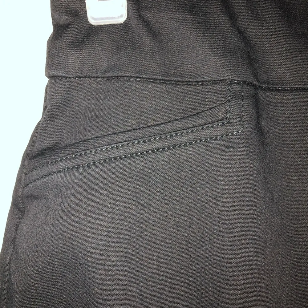 CROFT & BARROW Bermuda Shorts Size 4 Regular Black Pull On Womens New - Image 3