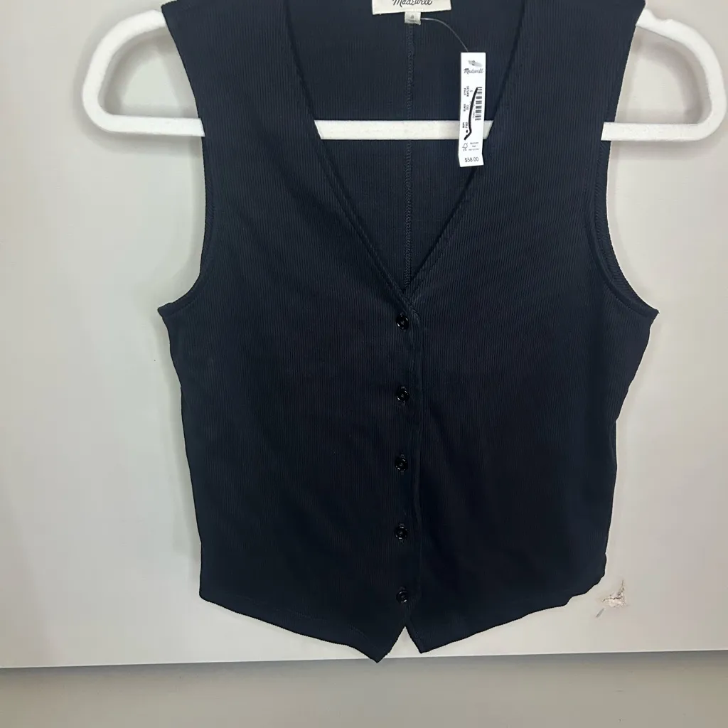 Madewell NWT Rib V-Neck Vest size medium - Image 4