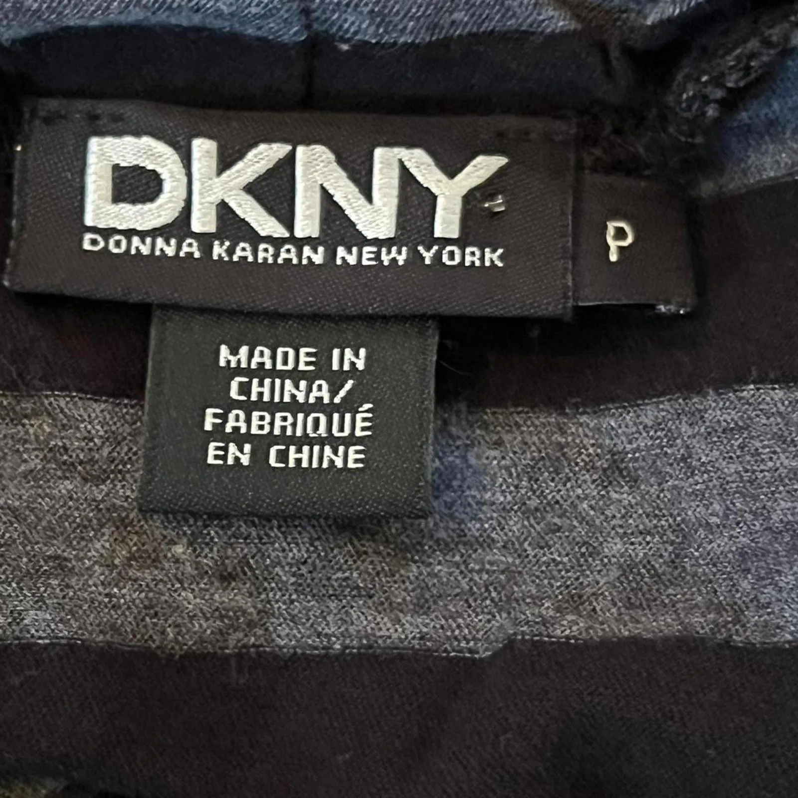 Vintage Y2K grey and black striped DKNY top Size Small - Image 8