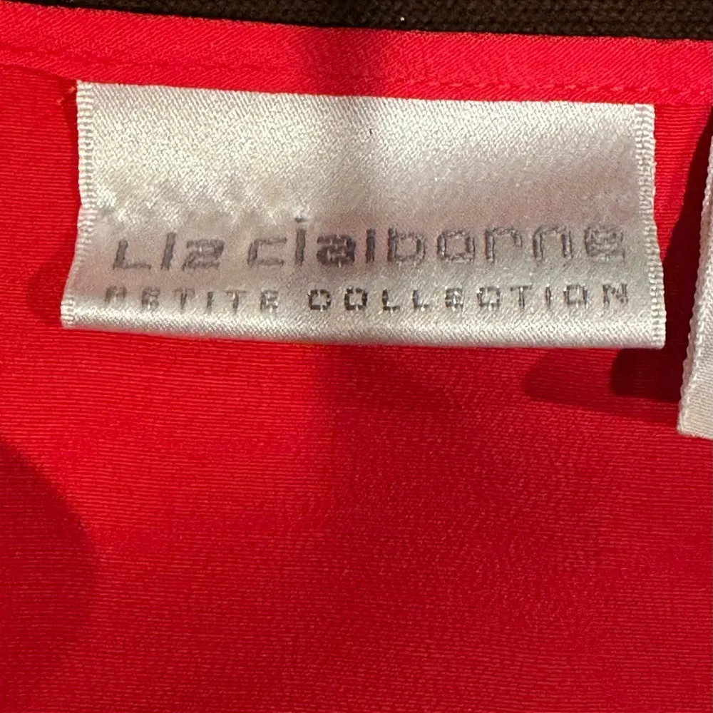 Liz Claiborne Vintage Red Short Sleeves Blouse Sz 6P With Shoulder Pads - Image 6