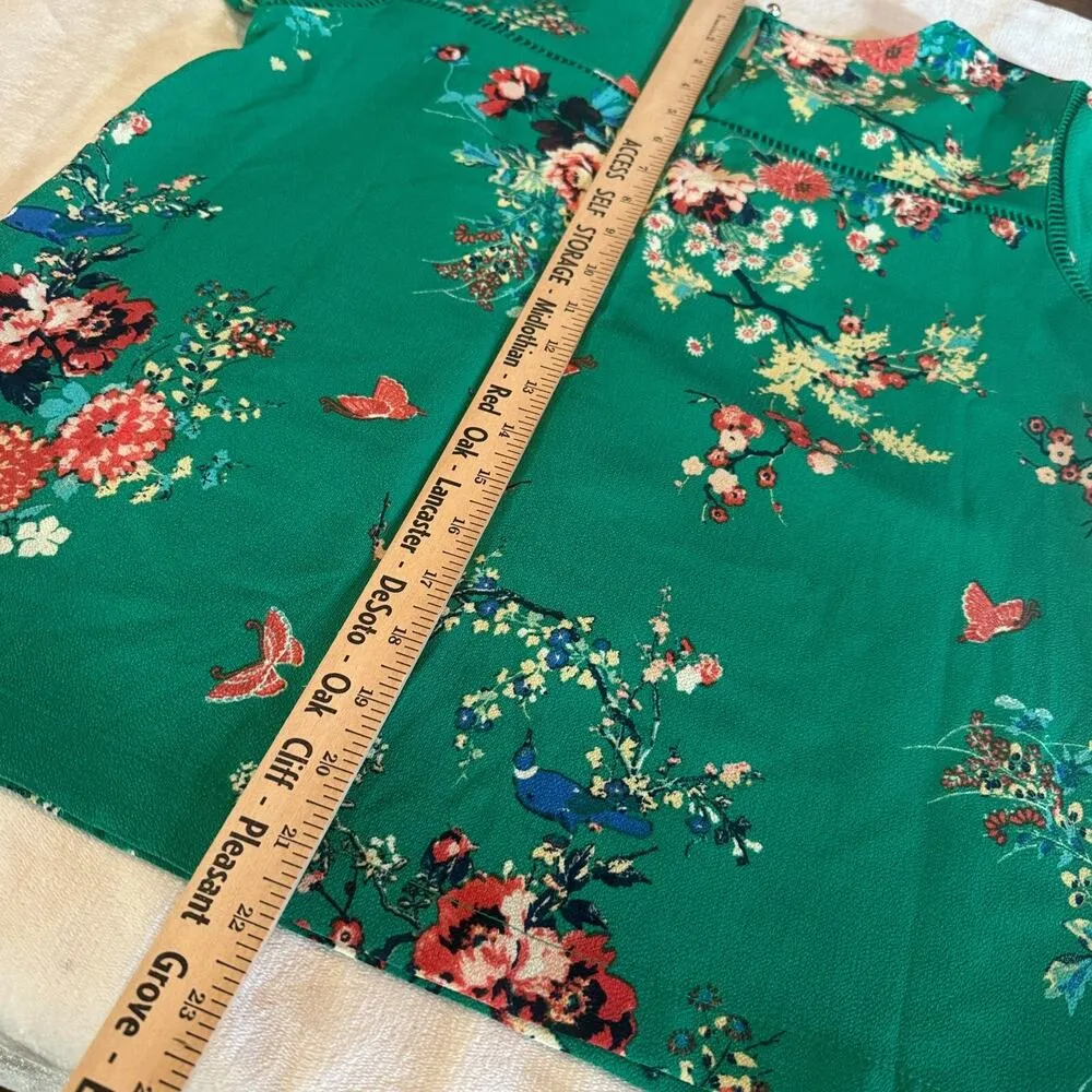Lily White Green Blouse Floral Birds Butterflies sz Medium shirt short Sleeve - Image 5
