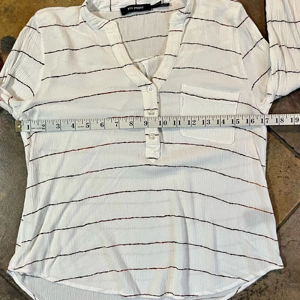 Blu Pepper White Henley Long Sleeve Top Size Small - Image 8