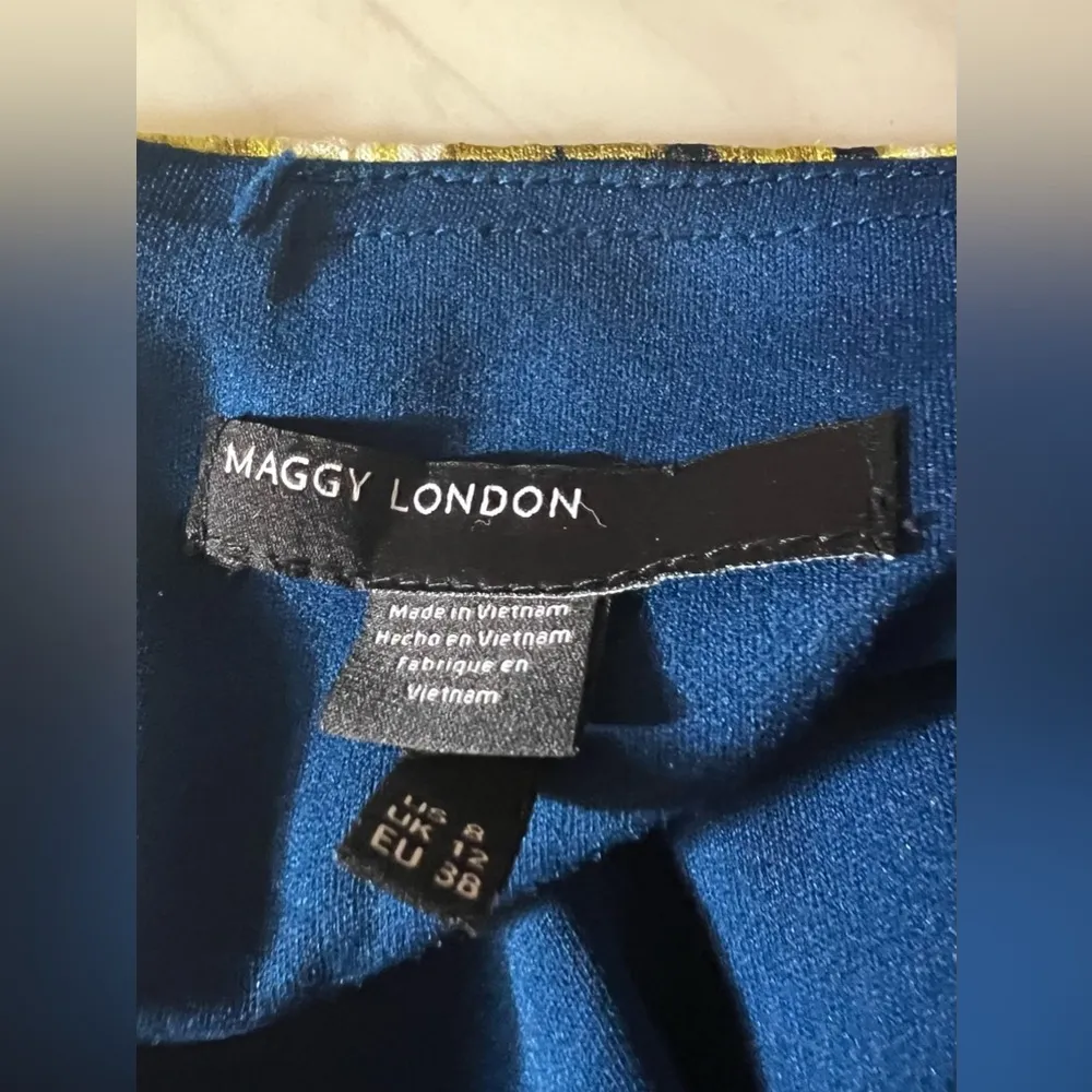 Maggy London Sleeveless Blue Floral Sheath Dress Size 12 EU 38 - Image 5