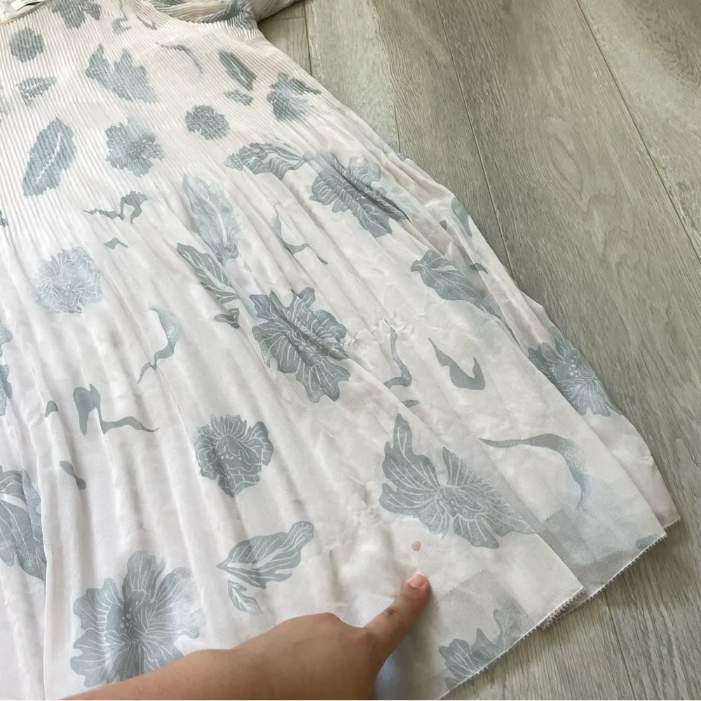 Wilfred Aritzia Daydreamer Mini Dress Soft Yellow/Silver Sage (Large) pleated - Image 10