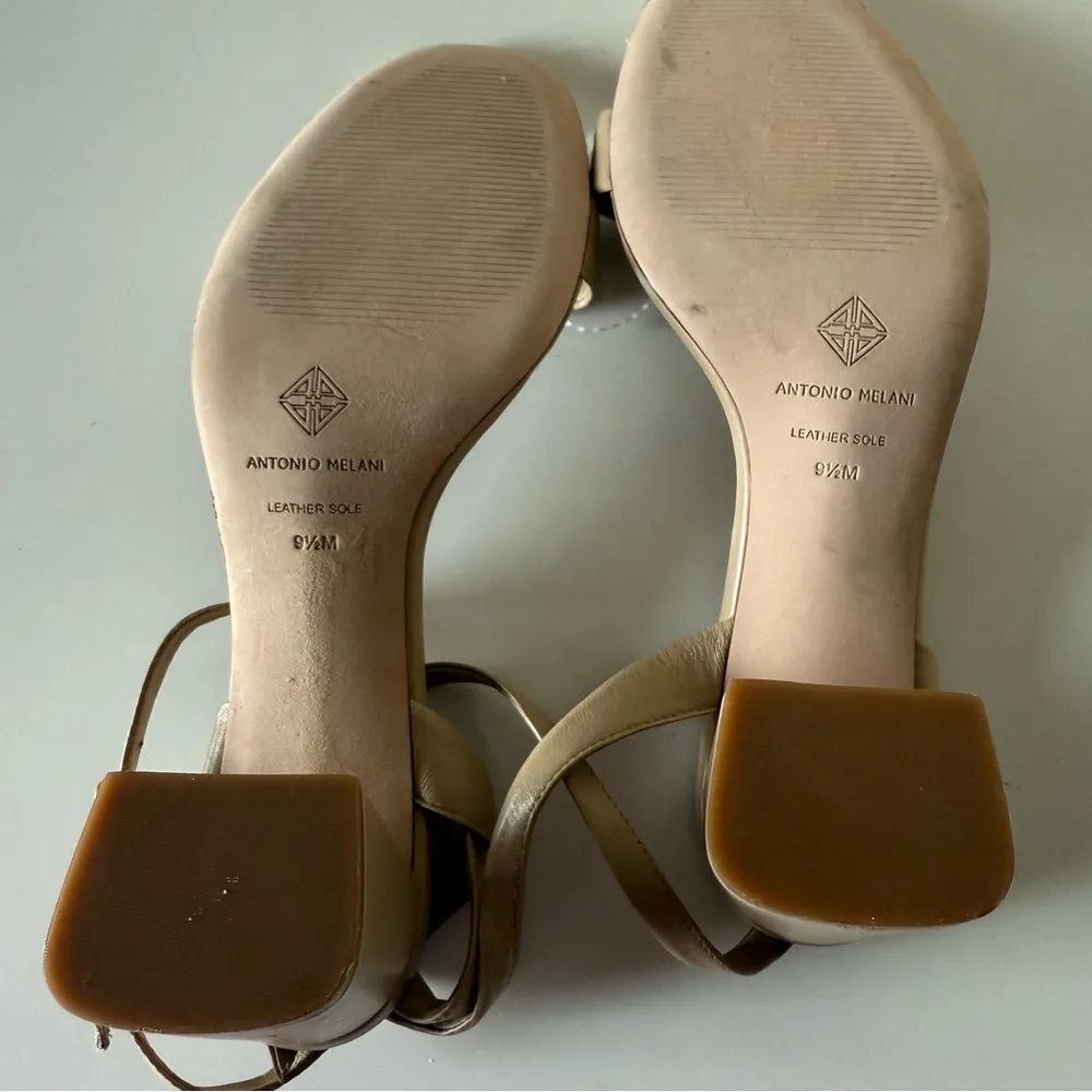 Antonio Melani Bespoked Nude heels Size 9.5 - Image 5