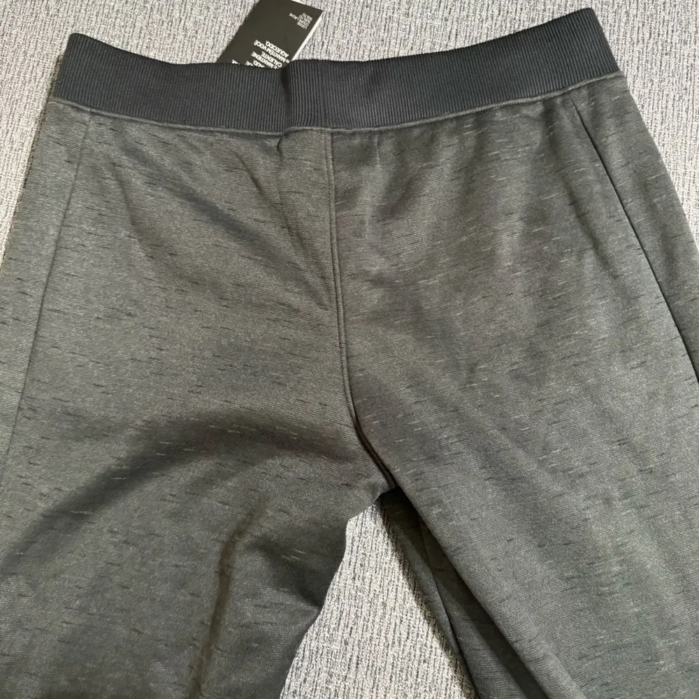Under Armor Women’s Sweatpants - Image 3