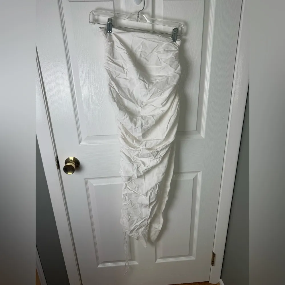 House of CB Loie Gathered Maxi Skirt in White XS - Image 3