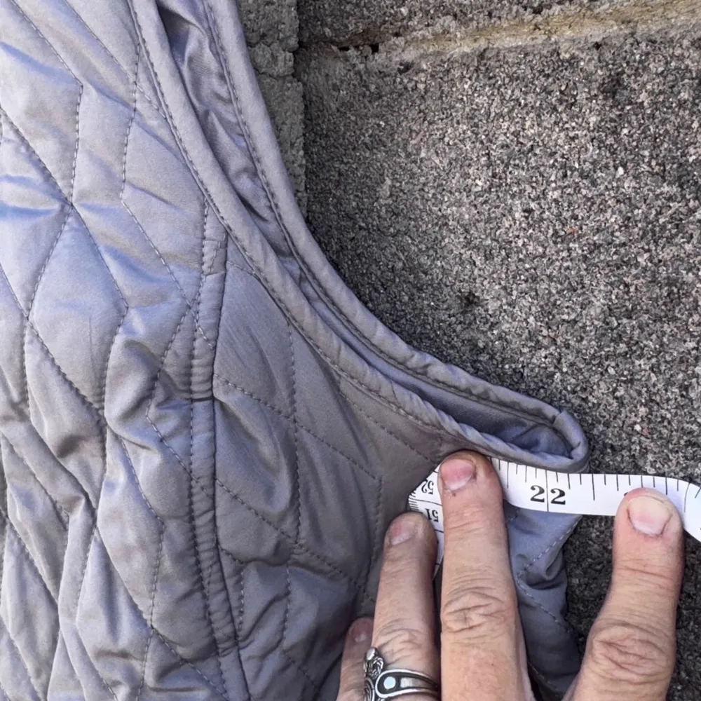 Women's Croft & Barrow Vest Size Unknown Gray Quilted - Image 6
