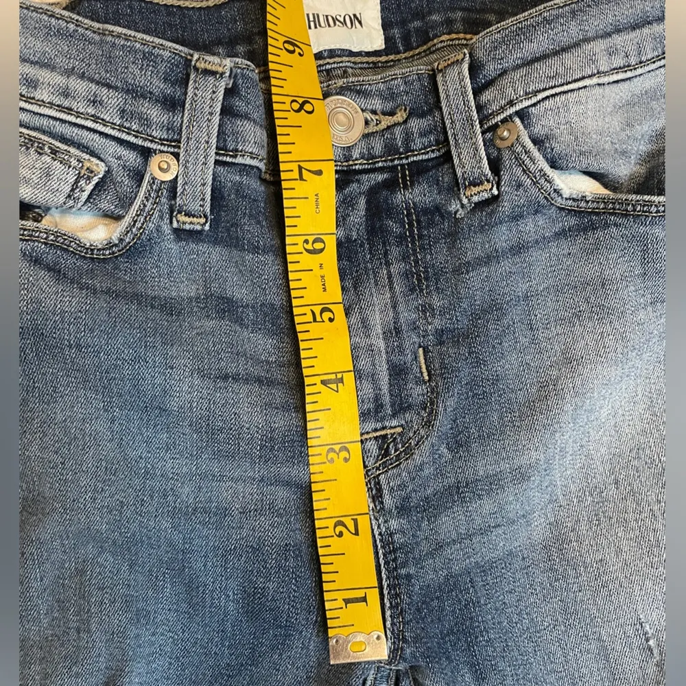Hudson Nico midrise denim jeans distressed Sz 26 - Image 2