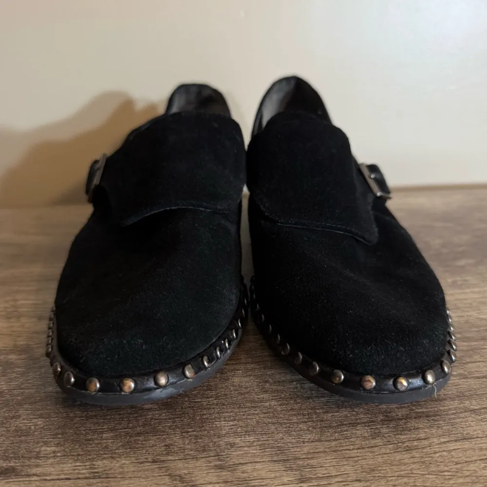 Adrianna Papell Black Suede Studded Shoes Women’s Size 8.5 Studs & Buckle Detail - Image 3