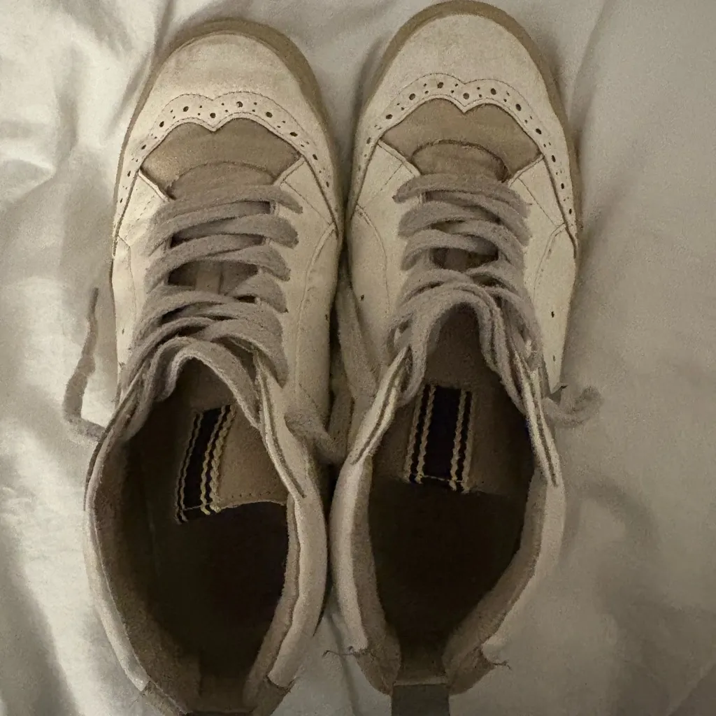 ShuShop White and Tan Sneakers - Image 5