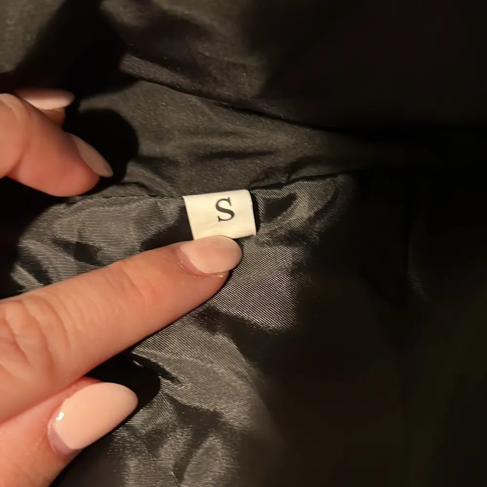 SHEIN puffer vest . Size‎ S - Image 5