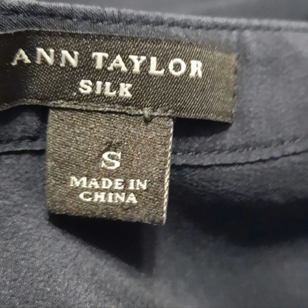 Ann Taylor Silk Blouse Size Small - Image 3