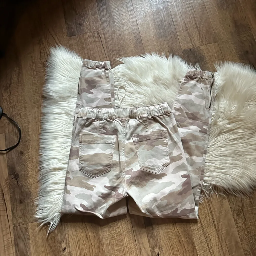 AMERICAN EAGLE Camo High-Waisted Jegging Jogger - Image 5