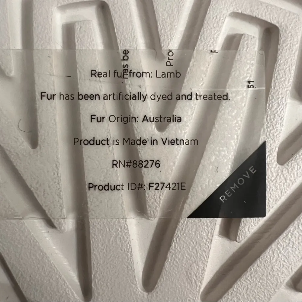 Giftable UGG Fluffita White Shearling Platform Sandal Slipper - Image 9