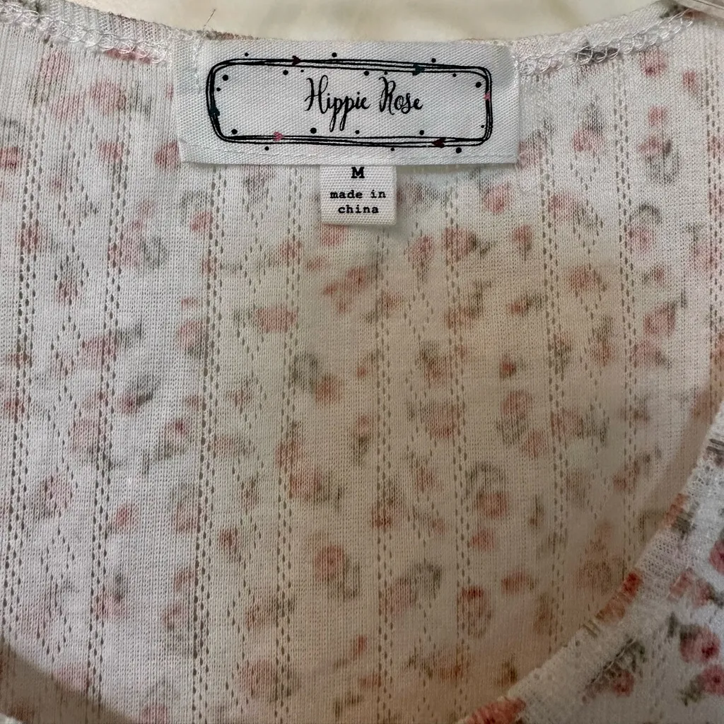 Hippie Rose - Adorable floral button front crop top 🌸 perfect condition! - Image 4