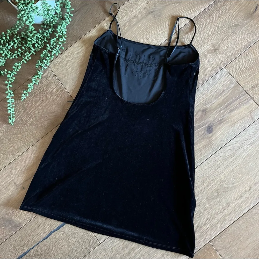 Victoria’s Secret beaded nightgown, velvet feel black - Image 3