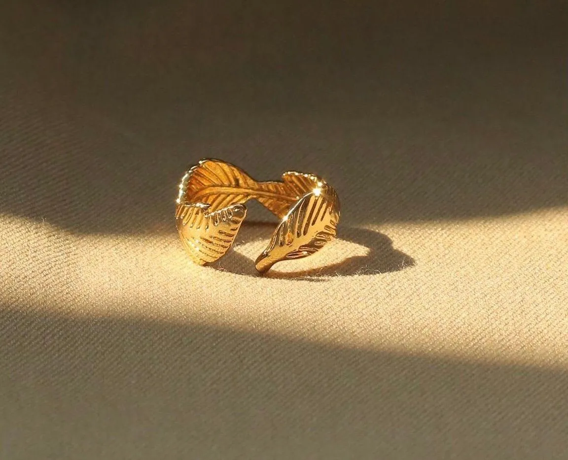 18K Thick Gold Plating Leaf Vine Motif Ring - Image 2