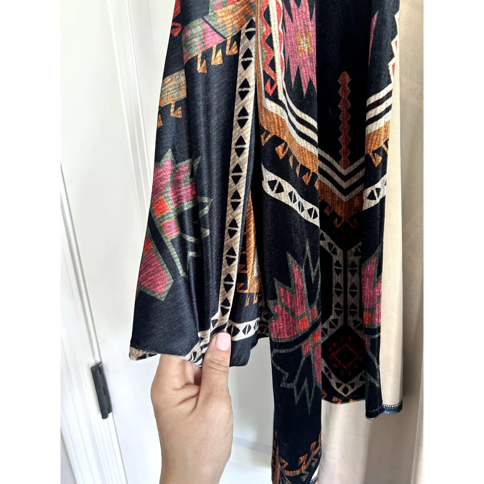 Judith March Velvet Kimono, size Small - Image 4