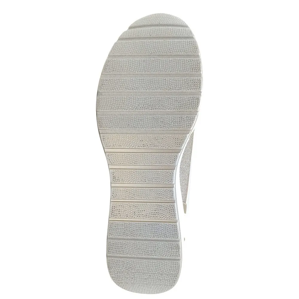 Kenneth Cole Women’s Fiona Wedge Sneakers- Cream Colored- Size 8.5- new in box - Image 4