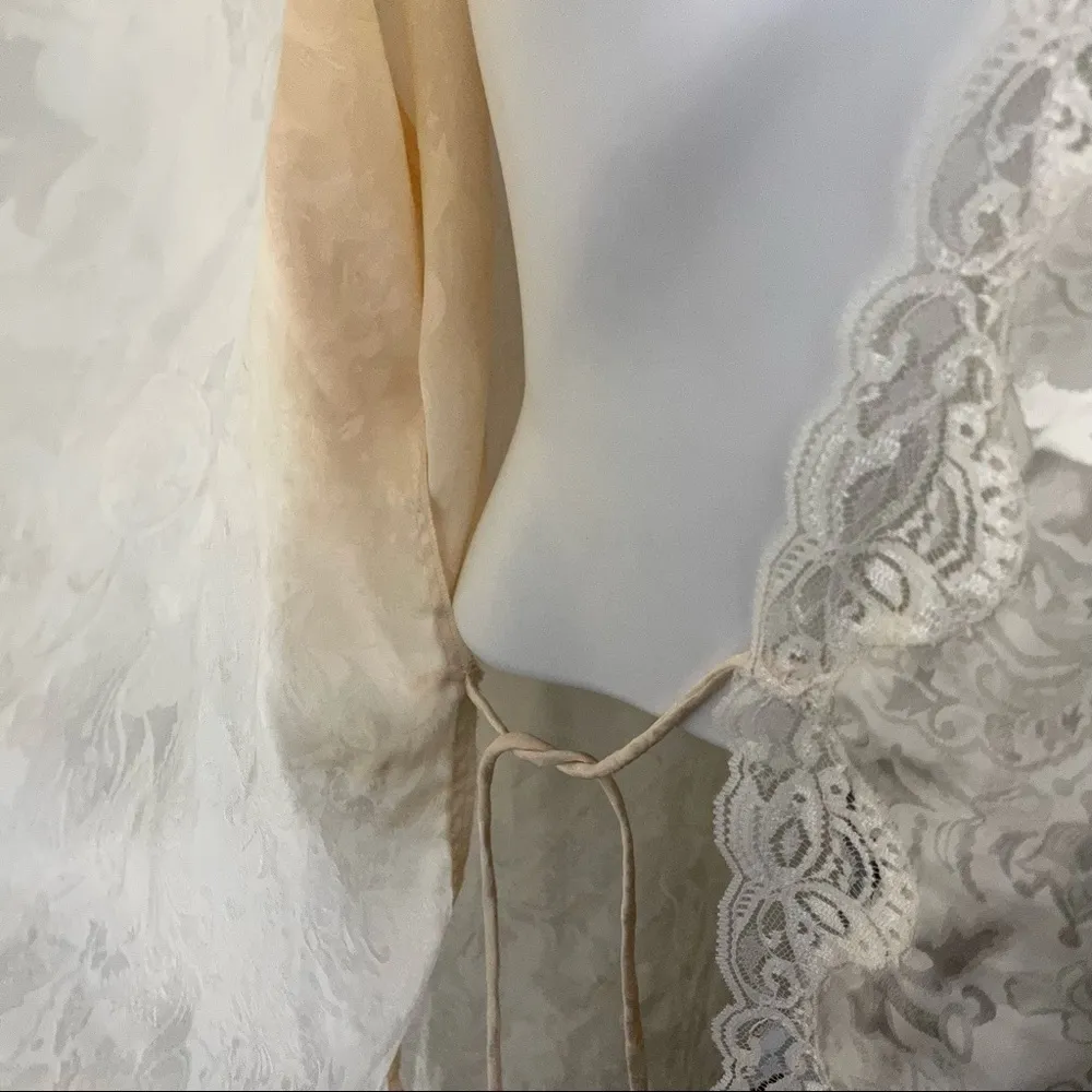 Vintage Gold Label Victoria's Secret Sequin Lace Trim Short Robe - Image 9