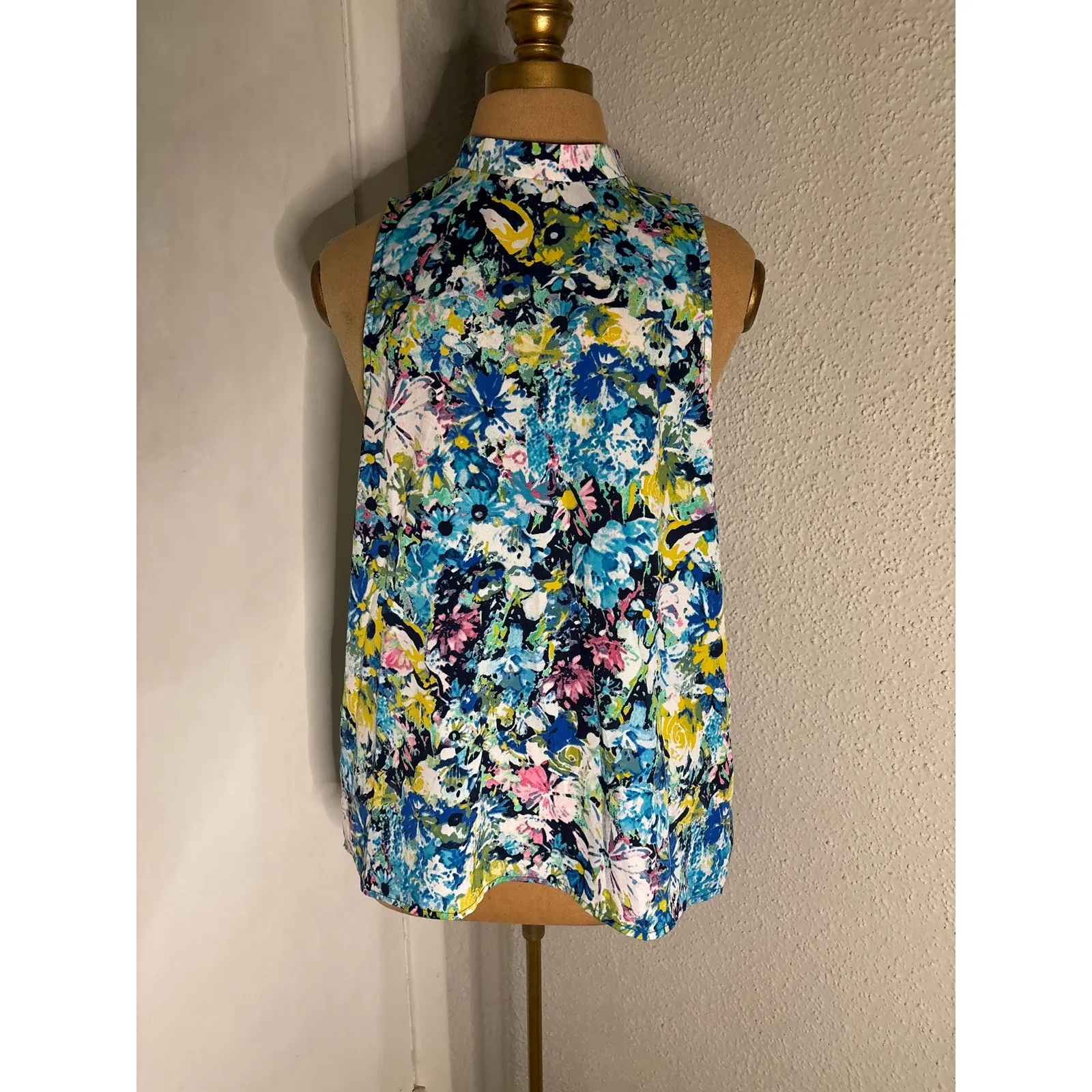 EVERLY Anthropologie Floral Sleeveless Top 2 Dopamine Coconut Girl Fairycore - Image 2