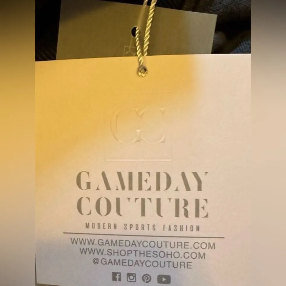 NFL Team Apparel Kansas City Chiefs Sweatshirt Women’s Size Medium - Image 6